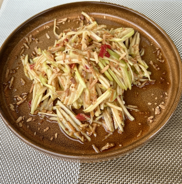 Apple salad